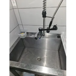 Équipement de cuisine et de bar d’occasion NT-IZLIETNE