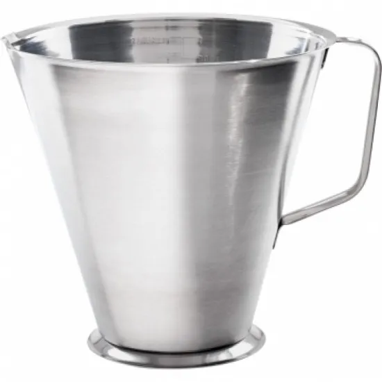 Tasses à mesurer en métal