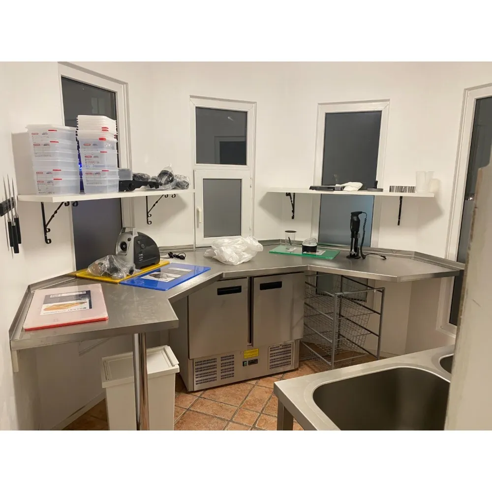 Table de travail de cuisine BHS-HoReCa BHS-ZJ22-1184-250/70/4