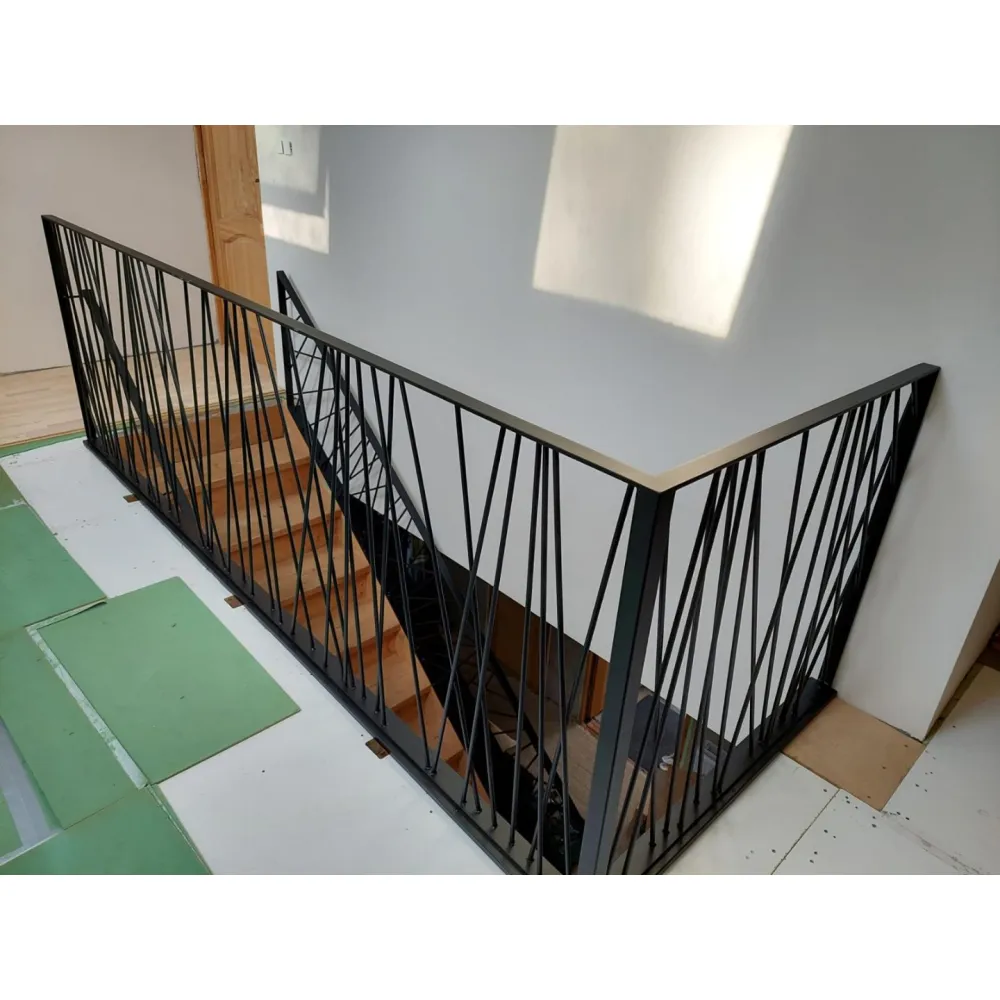 Ensemble d'escalier pour maison individuelle BHS-HoReCa KDT-3
