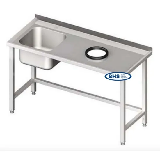 Table avec évier et espace pour déchets